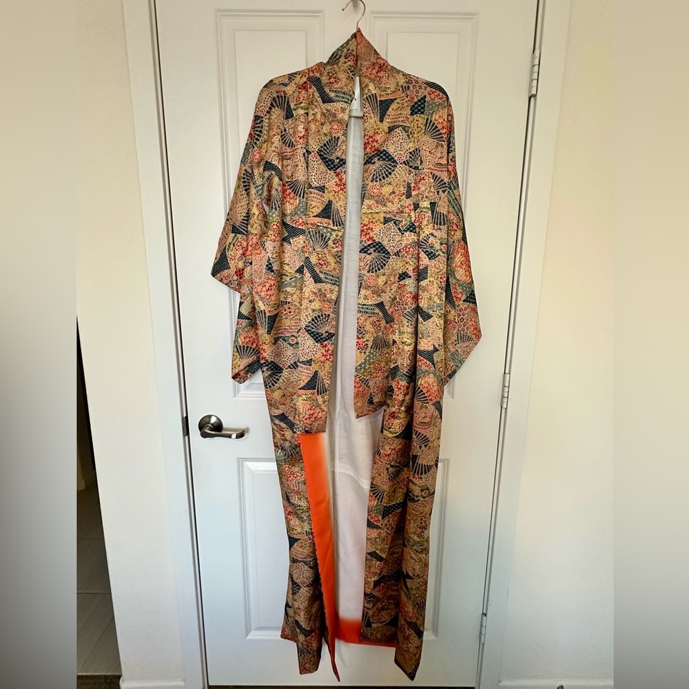 Vintage 100% Silk Kimono